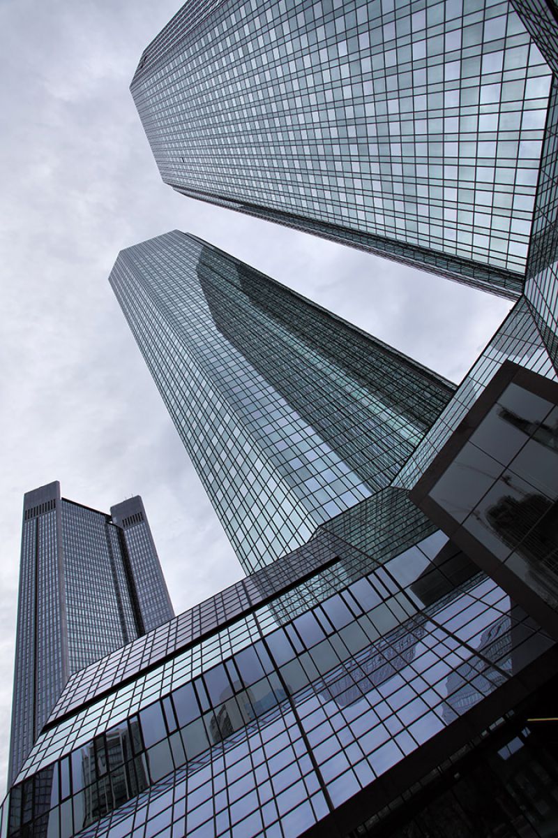 בניינים גבוהים בחול להשקעה